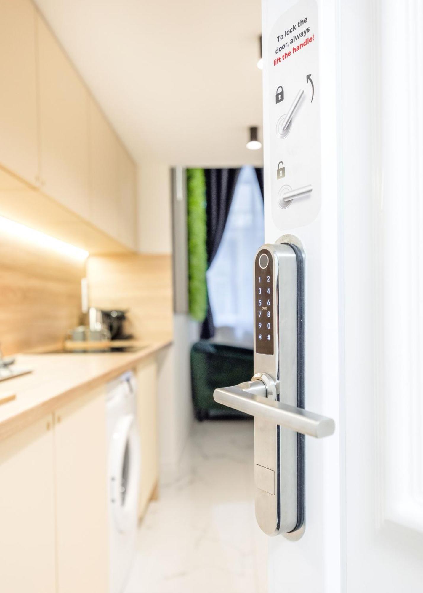 Apartman Modern Downtown Oasis